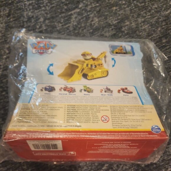 Paw Patrol RUBBLE Bulldozer Vehicle With Collectible Figure 2019 NIB Nickelodeon - Picture 2 of 2